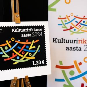 The Cultural Diversity Year and Omniva issued the first postage stamp of the theme year, which can now be used to share joy across Estonia and beyond (Aron Urb)